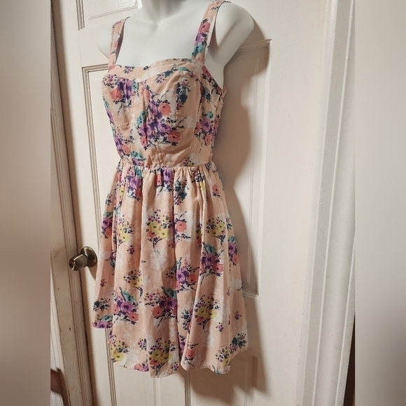 𝅺LC Lauren Conrad Women's Fit & Flare Sweetheart Floral Pink Dress - Picture 4 of 13